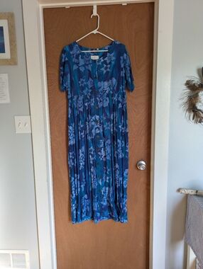 Tina's Creations Hibiscus Collection 100% Rayon Blue Button-up Midi Dress NWT